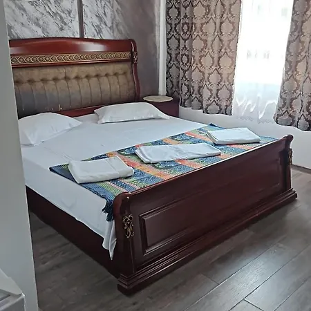 Casa Mary 홈스테이 데포리노드